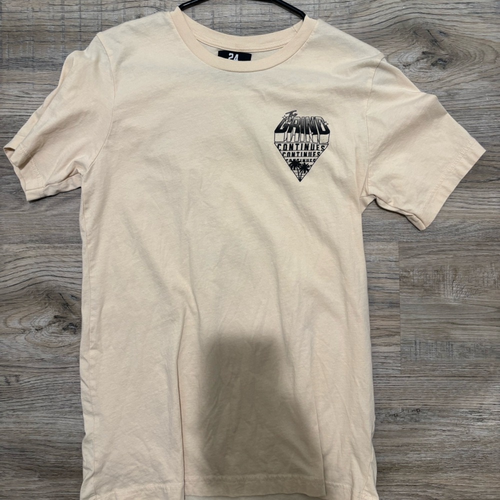 24 Cream Graphic T-Shirt